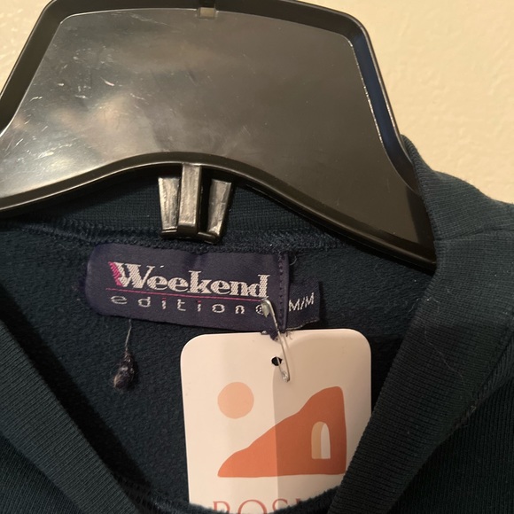 Medium dark green crewneck with birds and snowflakes - Picture 3 of 5